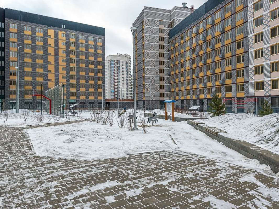 Трехкомнатная квартира Хрустальногорская улица, 87, фото №2