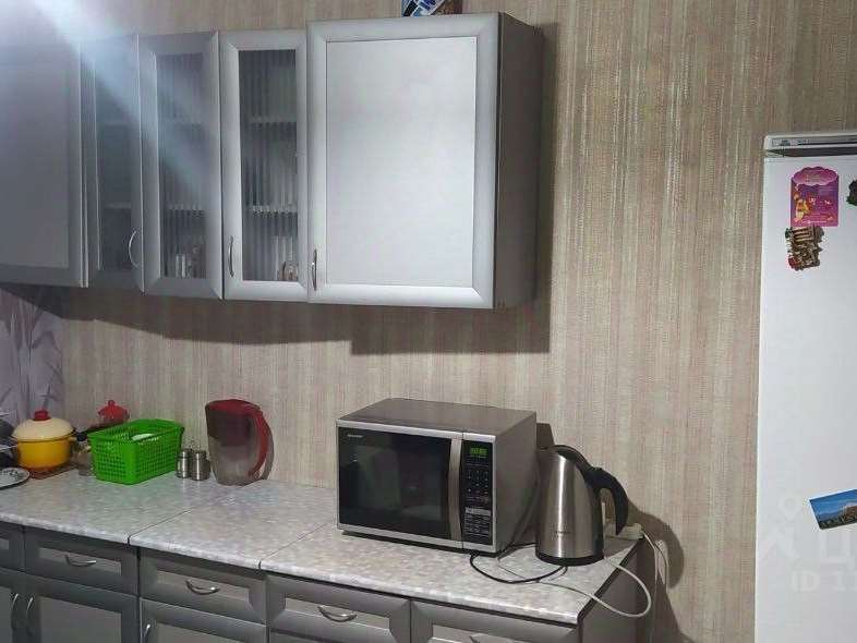 -и комнатная ул. Синявинская улица, 4, фото №1