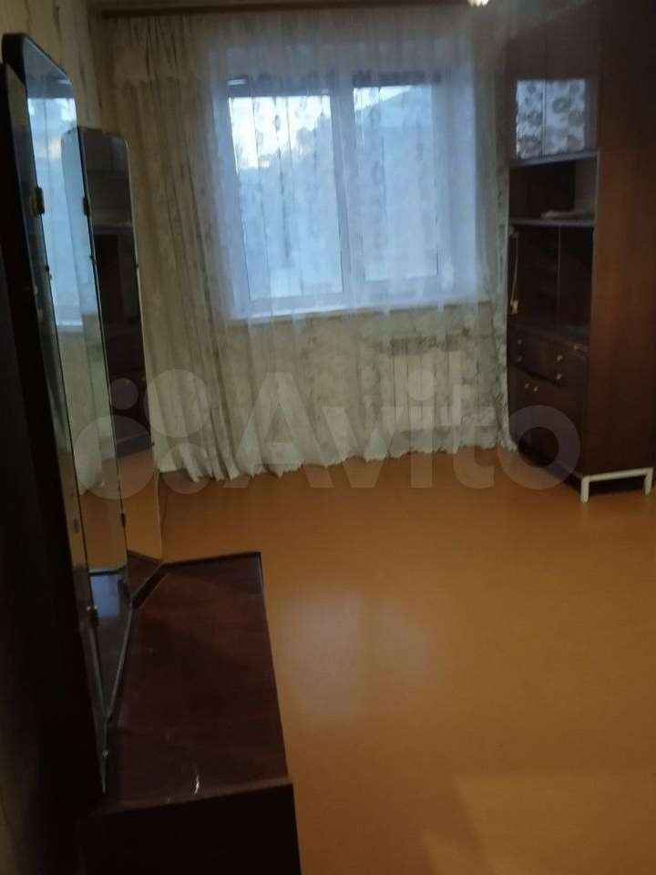 -и комнатная Аэродромная улица, 852, фото №1