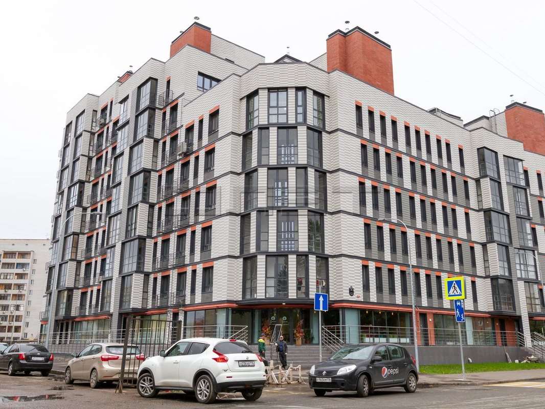 Трехкомнатная квартира Калинина улица, 32, фото №1