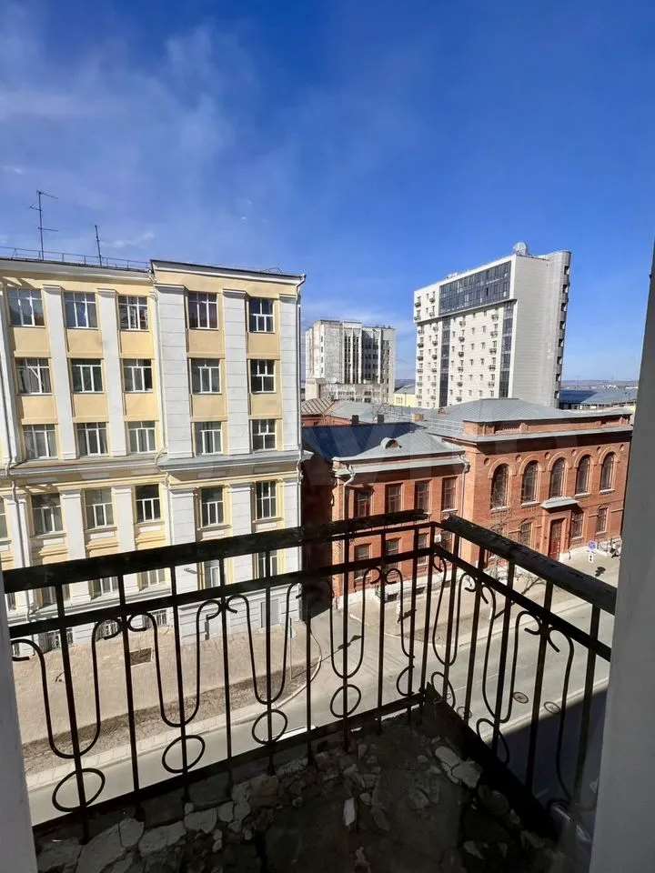 -и комнатная Современная улица, фото №3