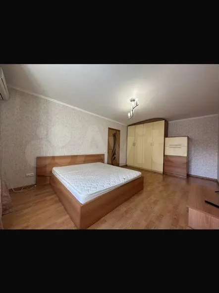 -и комнатная 6 улица, 0, фото №1