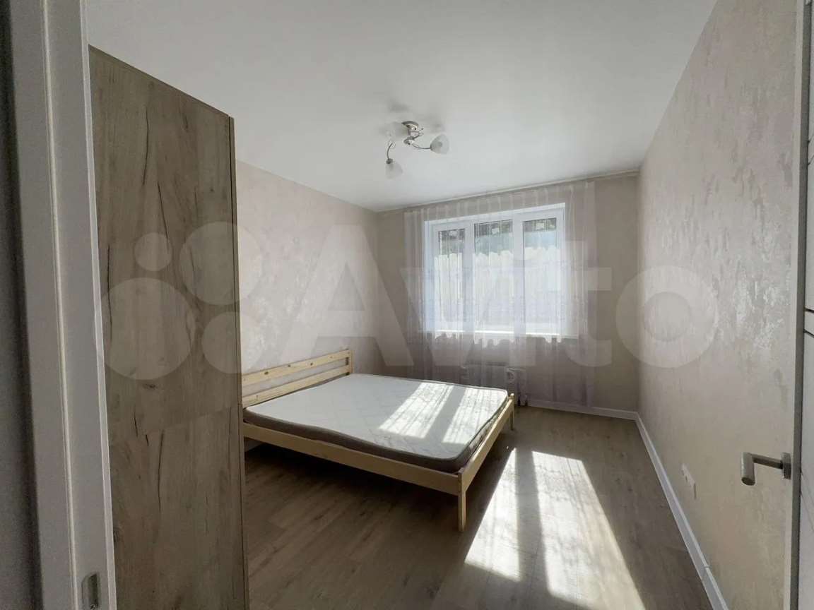 -и комнатная 150 улица, 00, фото №3