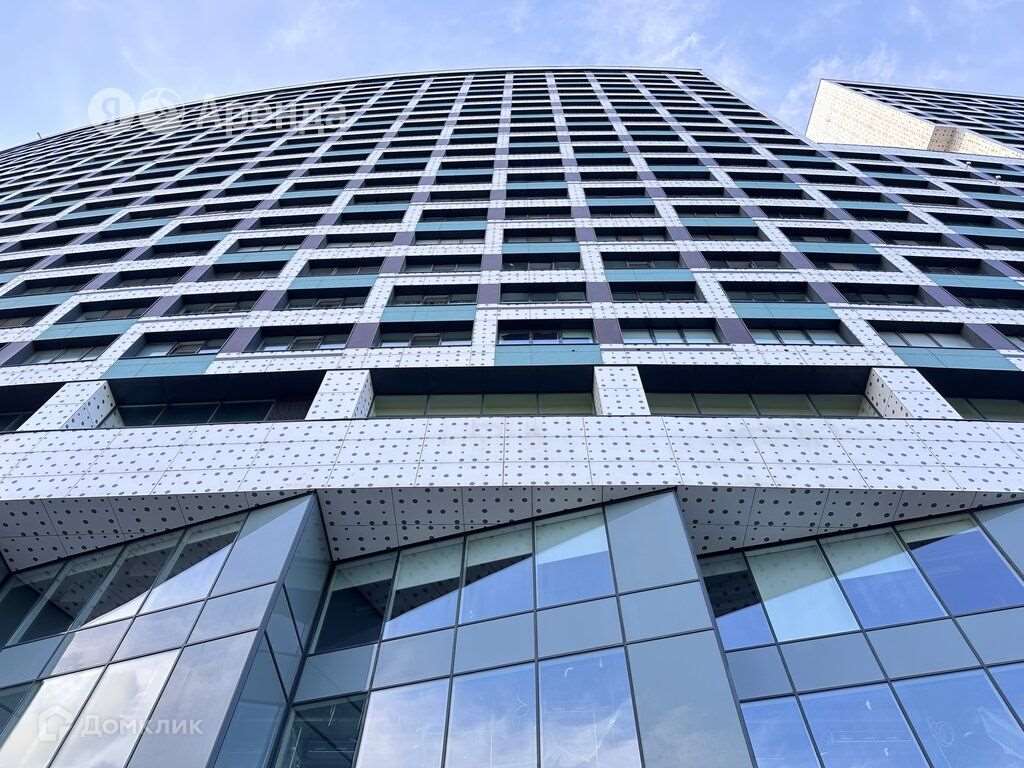 Трехкомнатная квартира Авиаконструктора Сухого улица, 2 к. 1, фото №1