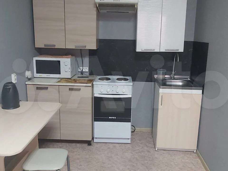 -и комнатная 24 улица, фото №1