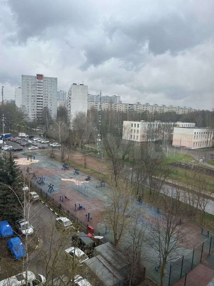 -и комнатная Генерала Тюленева улица, фото №5