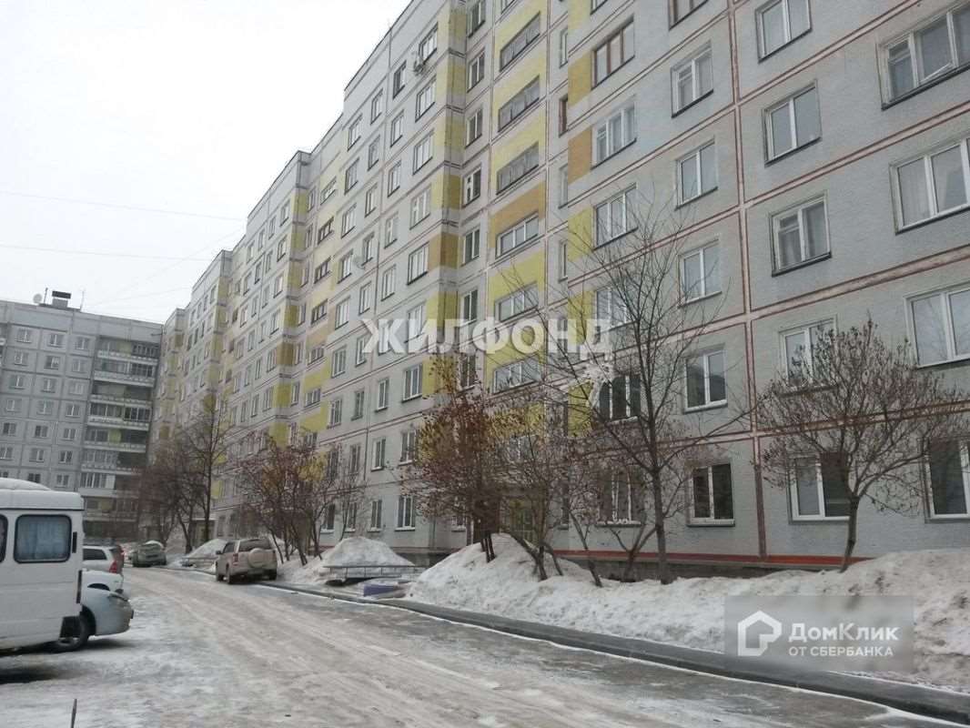 Трехкомнатная квартира Красных Зорь улица, 5, фото №2