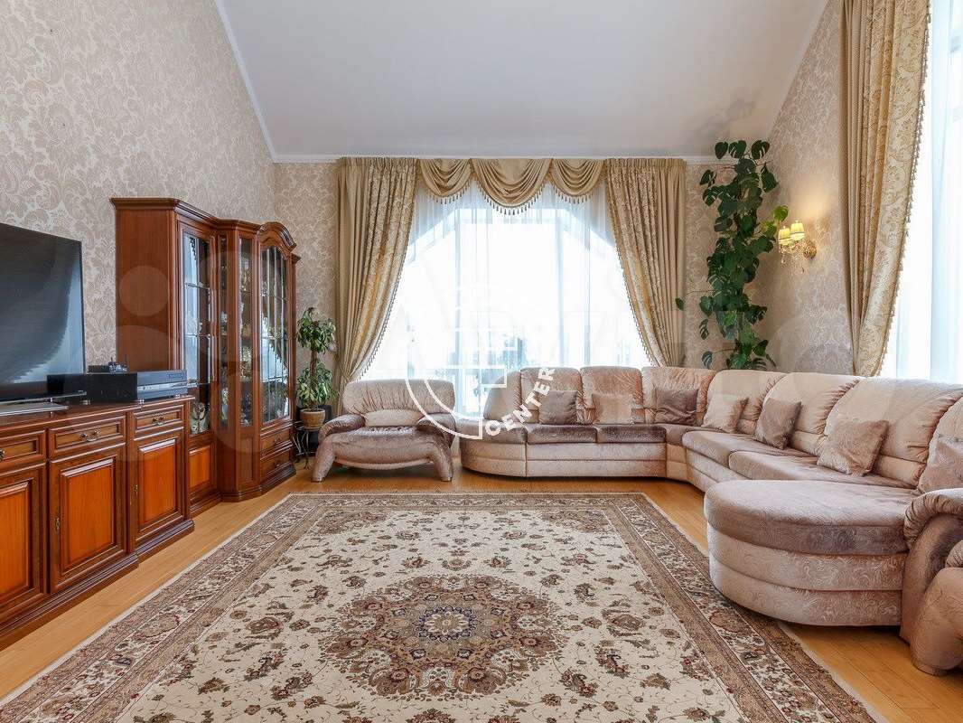 Дом  комнаты Главная улица, фото №1