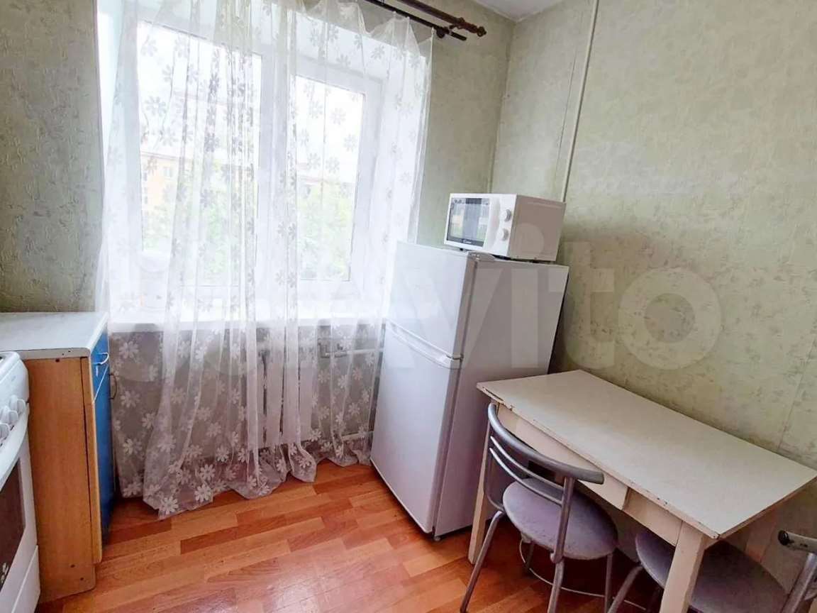 -и комнатная Космонавтов улица, фото №9