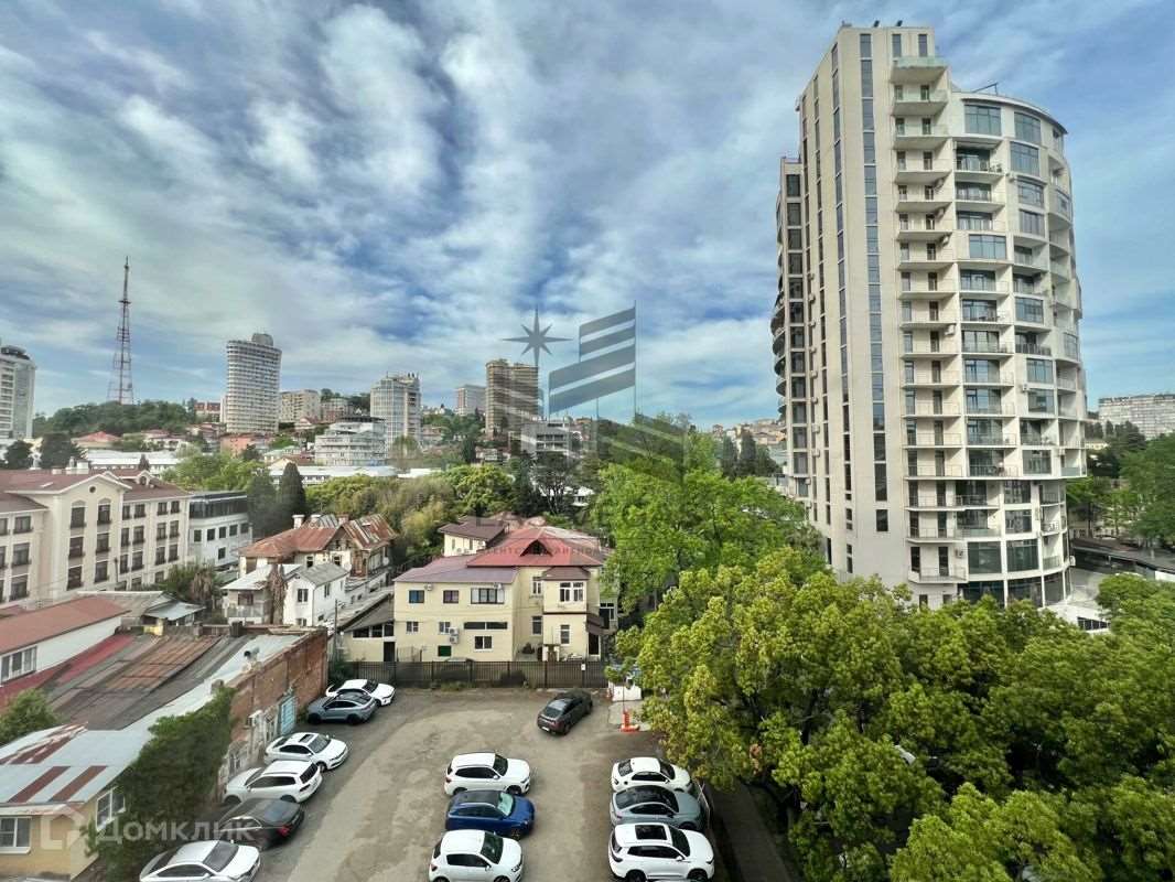 Трехкомнатная квартира Орджоникидзе улица, 24, фото №1
